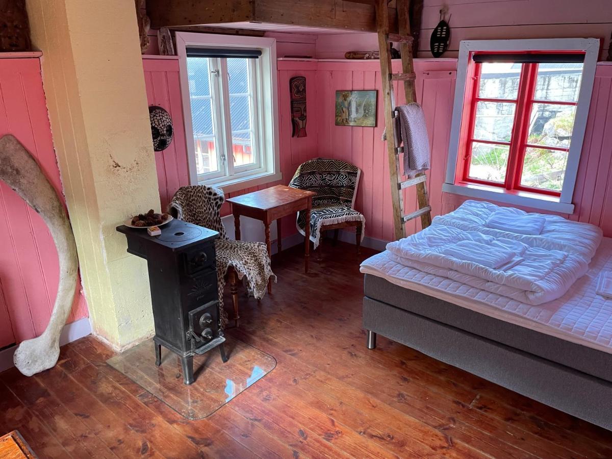 Kraemmervika Rorbuer - Rustic Cabins In Lofoten Ballstad Bagian luar foto