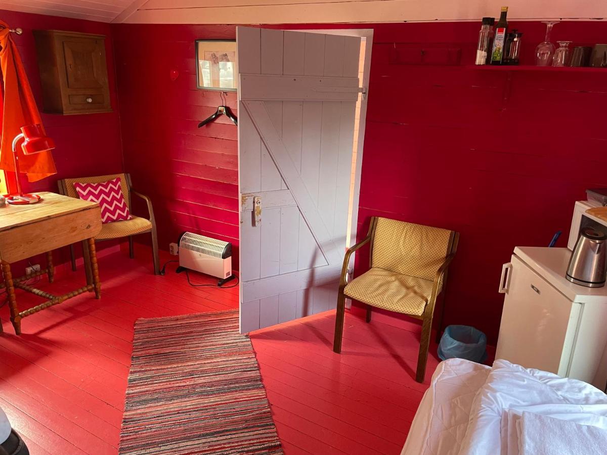 Kraemmervika Rorbuer - Rustic Cabins In Lofoten Ballstad Bagian luar foto