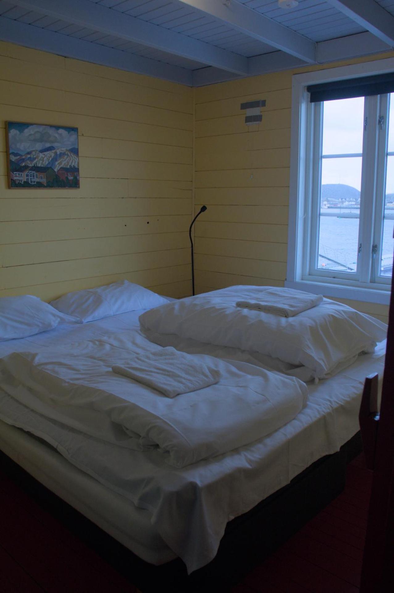 Kraemmervika Rorbuer - Rustic Cabins In Lofoten Ballstad Bagian luar foto